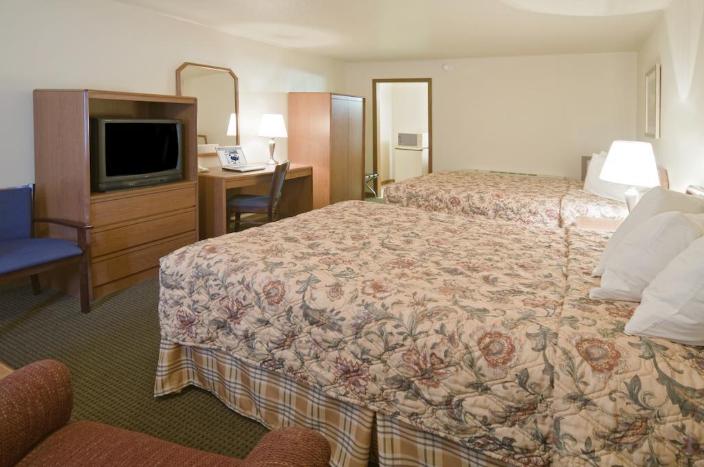 Fort Hays Inn Rum bild